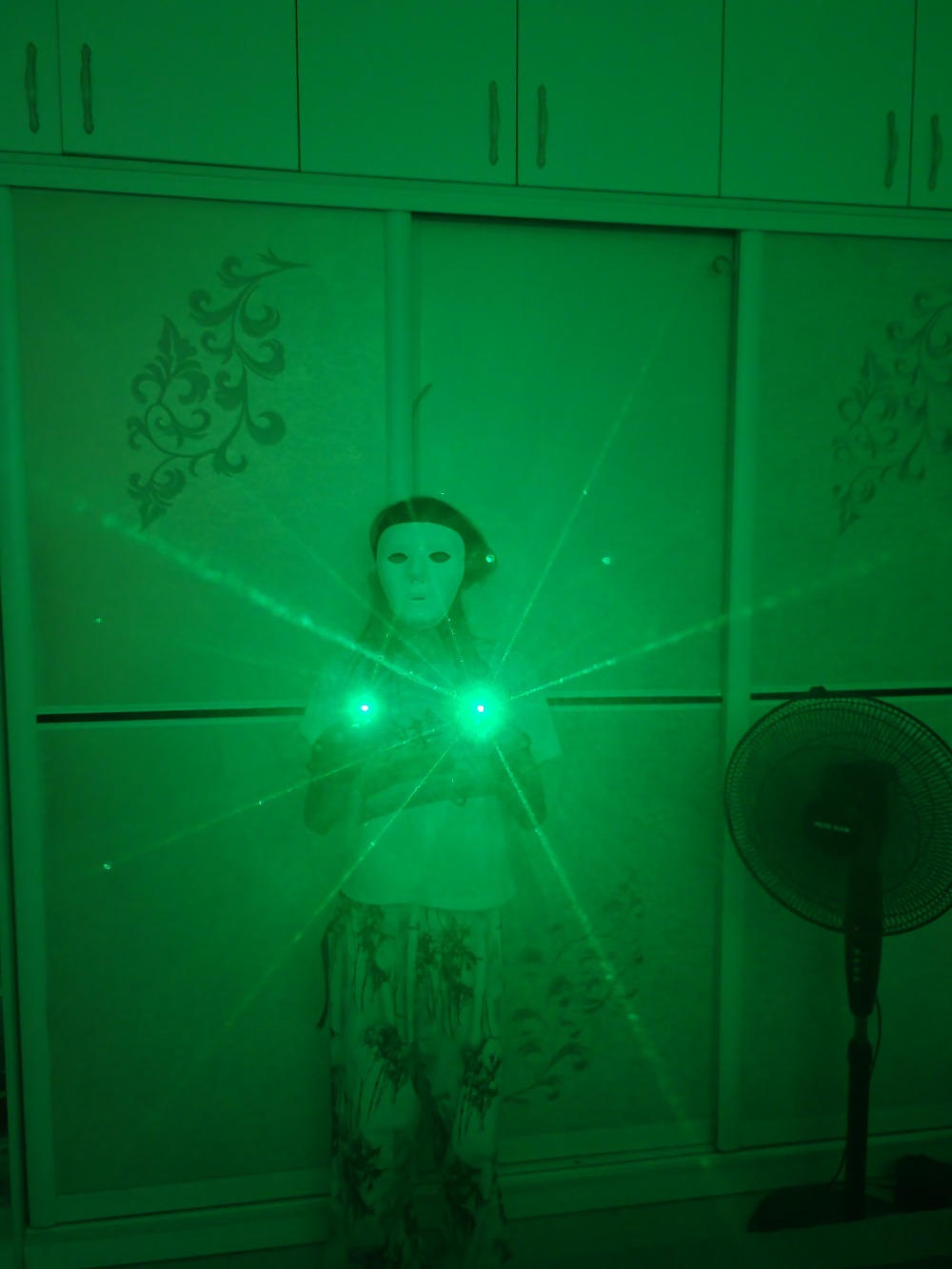Grüne Laserhandschuhe Laser Fl – Led Gloves Music Bewertung und Preis